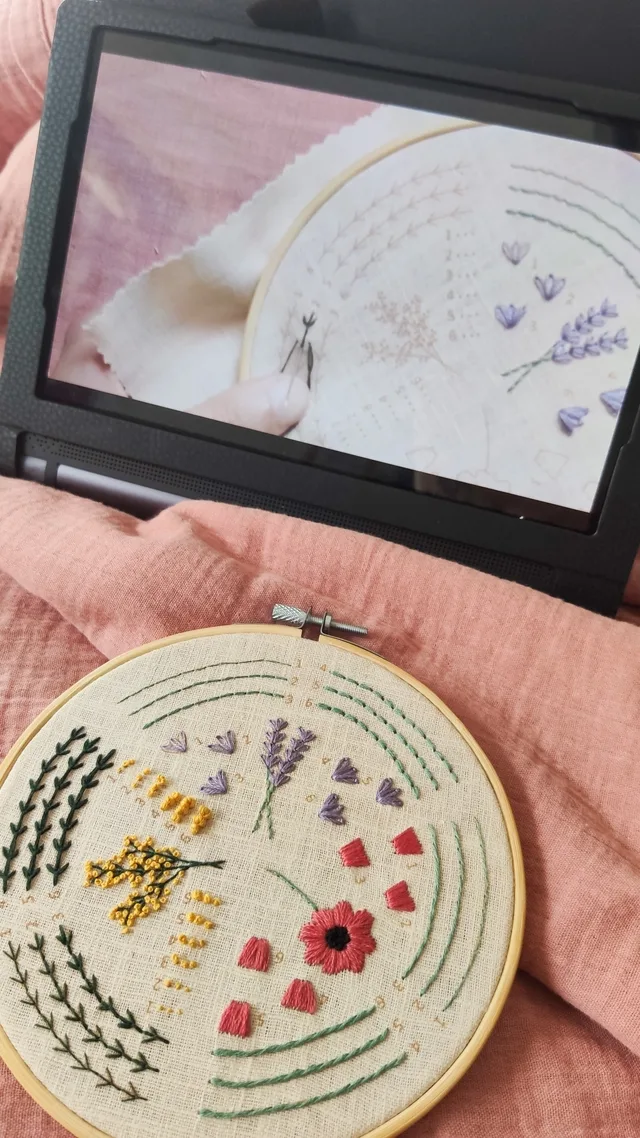 Kit broderie fleurs "L'apprenti fleuriste" - Tome 1 – Image 7