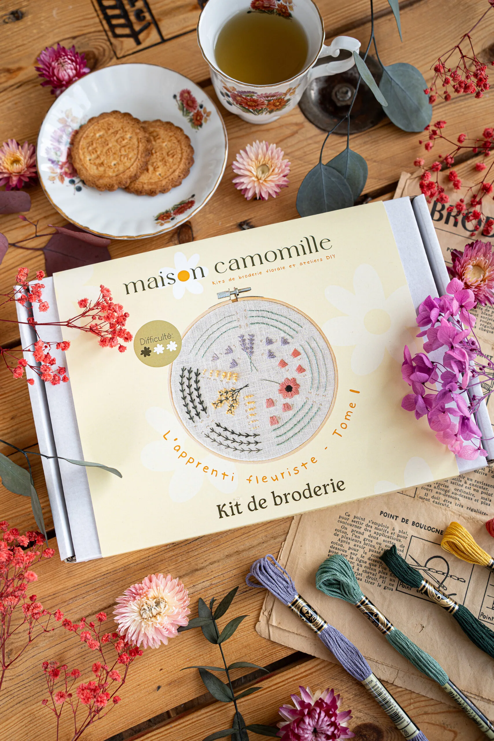 Kit broderie fleurs "L'apprenti fleuriste" - Tome 1 – Image 3