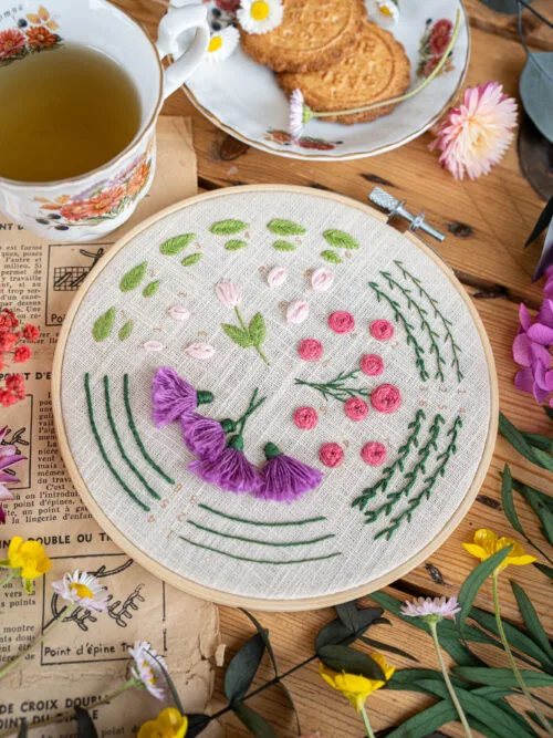 kit de broderie l'apprenti fleuriste tome 2