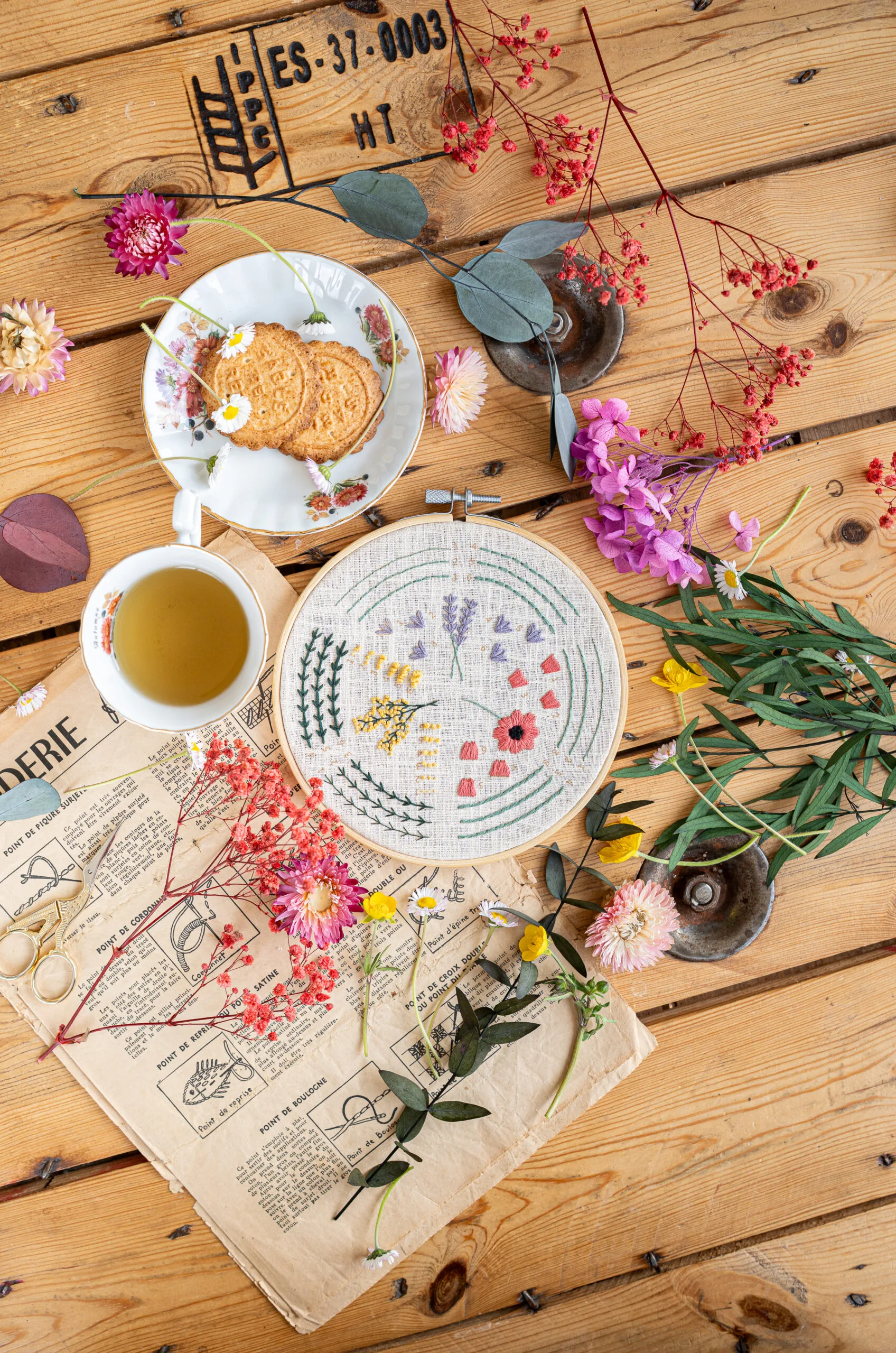 Kit broderie fleurs "L'apprenti fleuriste" - Tome 1 – Image 5