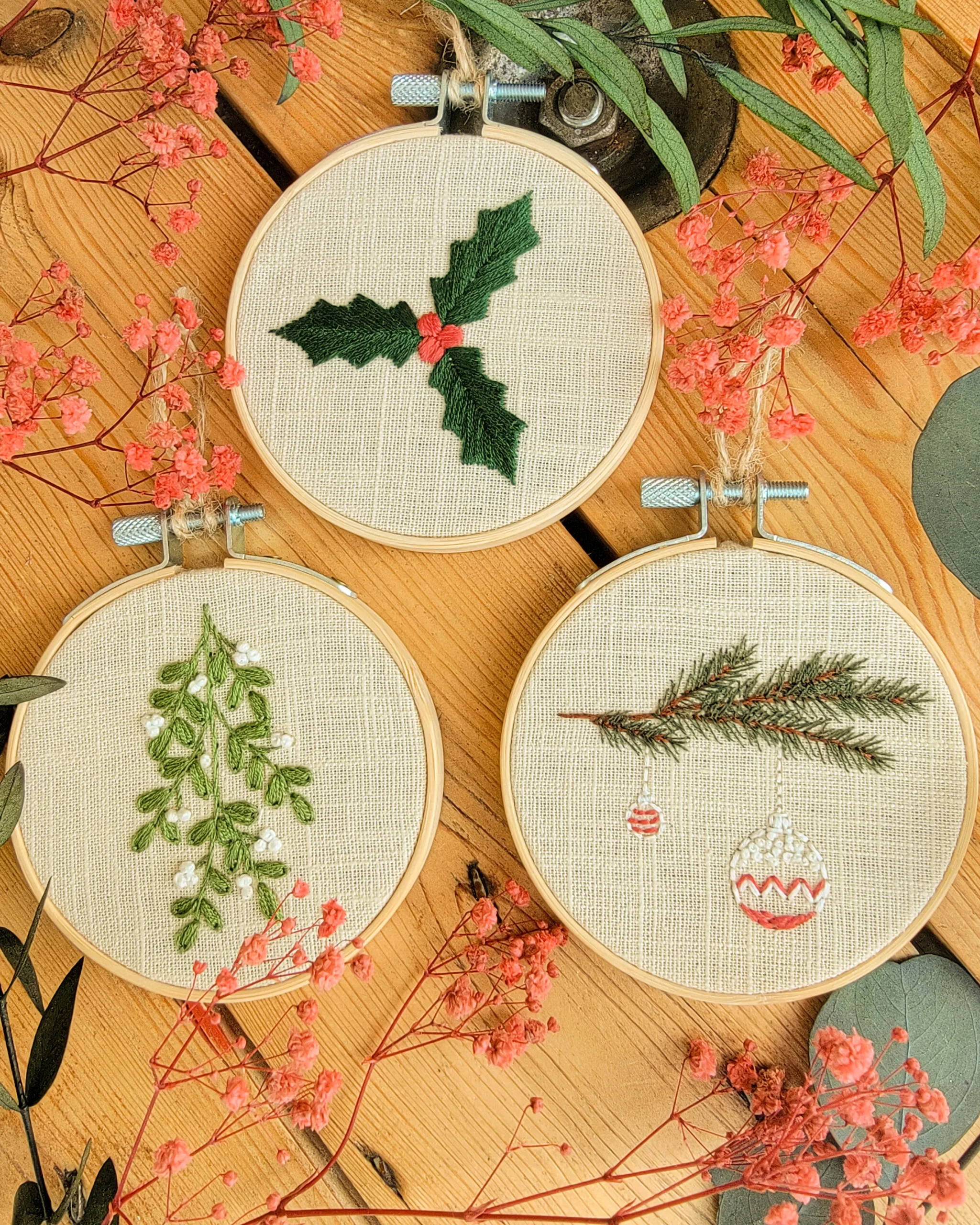 Kit Broderie Noël, suspensions déco