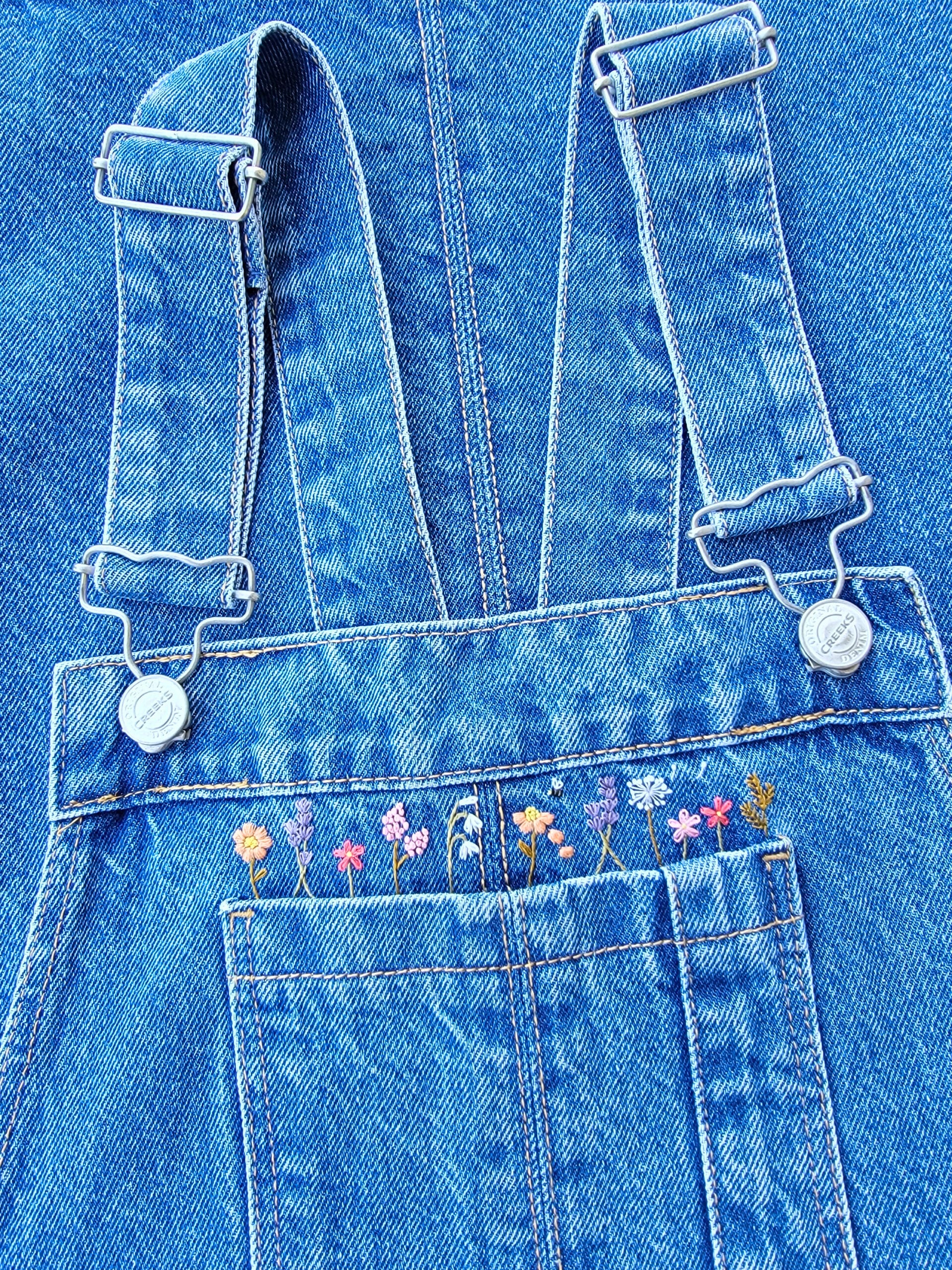 Fleurs Sauvages - Kit broderie poche salopette à broder – Image 6