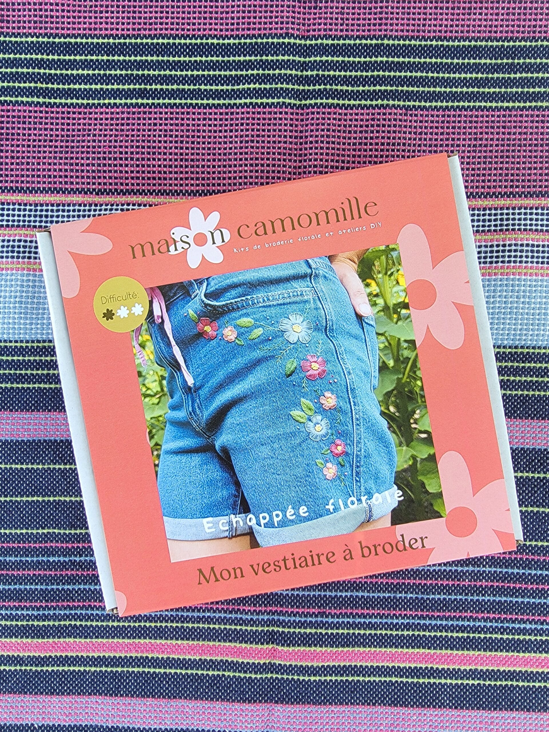 Échappée Florale - Kit broderie short à broder – Image 6