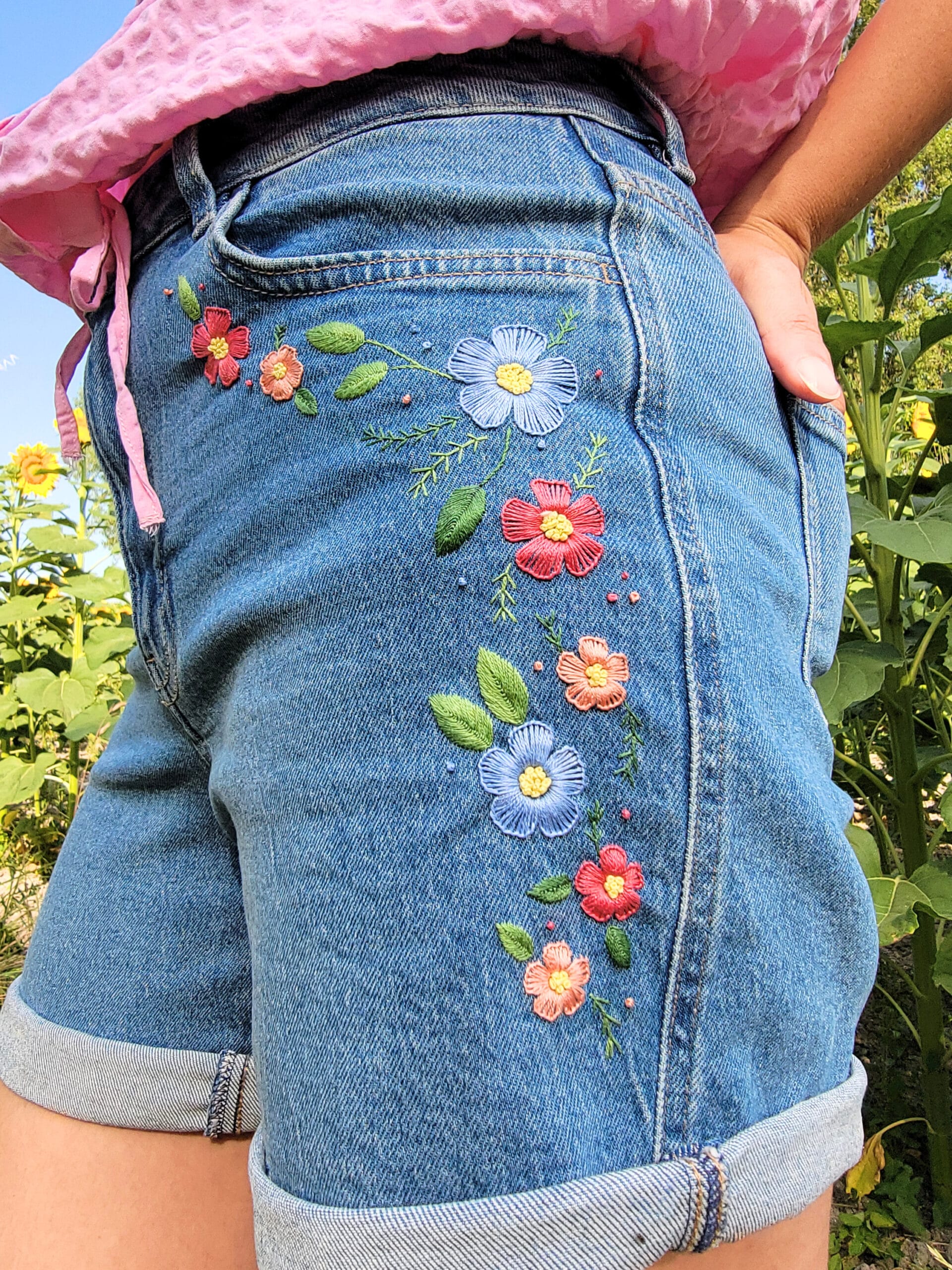 Échappée Florale - Kit broderie short à broder – Image 2